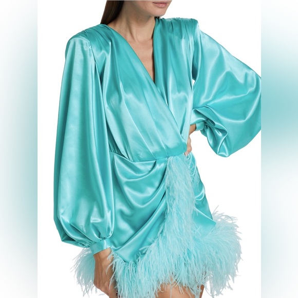 $850 Bronx and Banco
Farah Feather-Hem Minidress size 8 - Picture 2 of 13